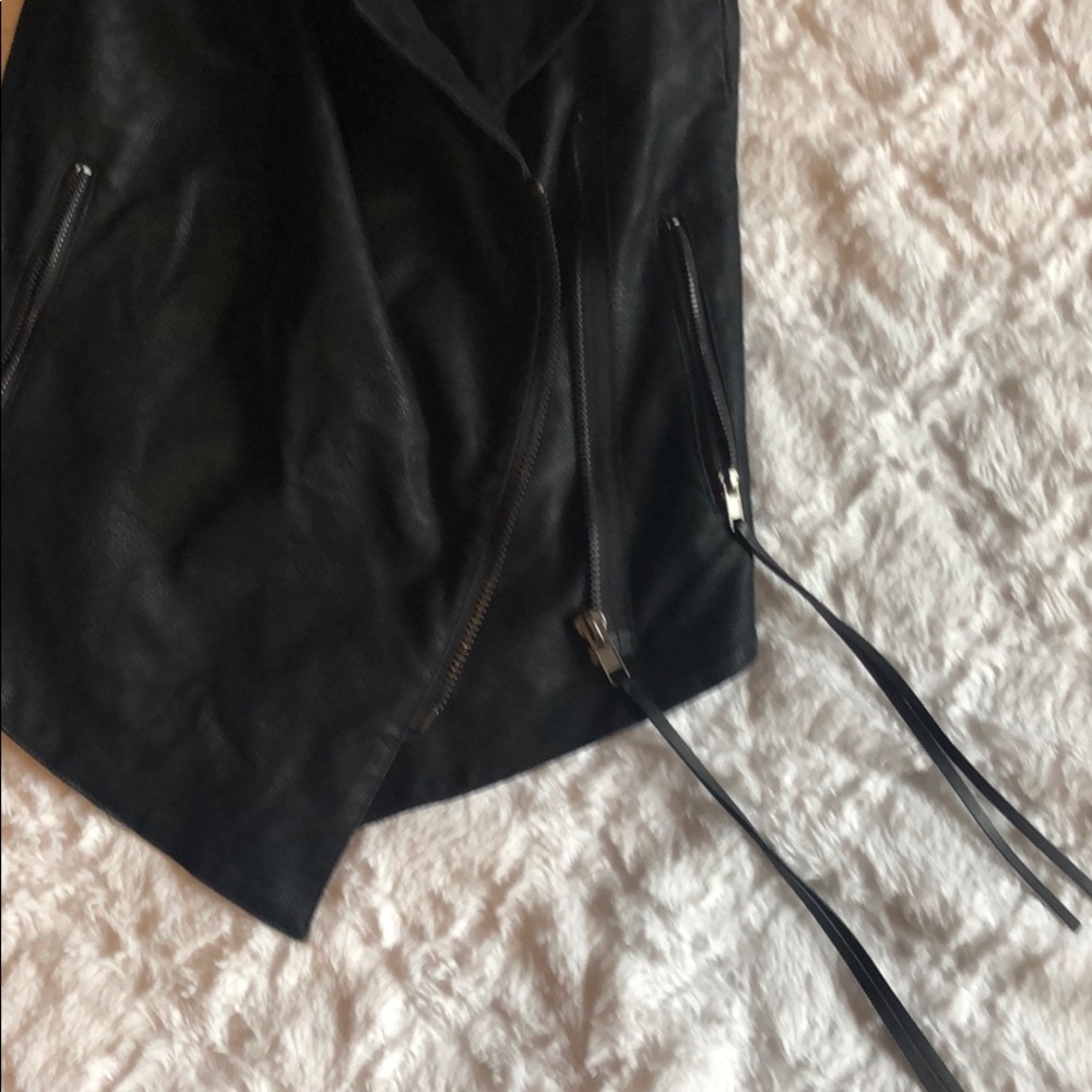 NWT H&M Rocker Vest 🎸🎤 - Picture 3 of 4